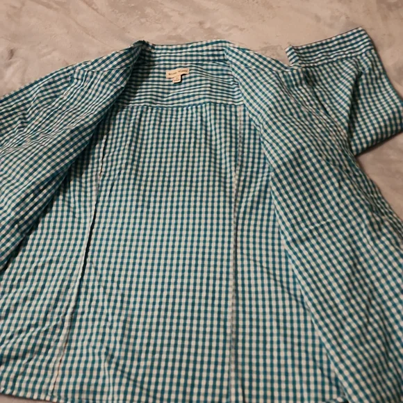 Button Up Shirt - Picture 3 of 3